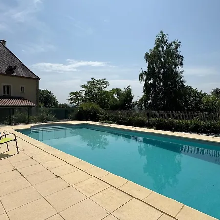 Maison De Plain-pied, Avec Climatisation, à 700 M Du Centre De *